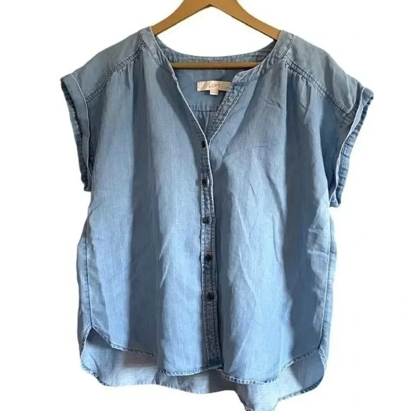 LOFT Chambray Button Down Top - Picture 2 of 10